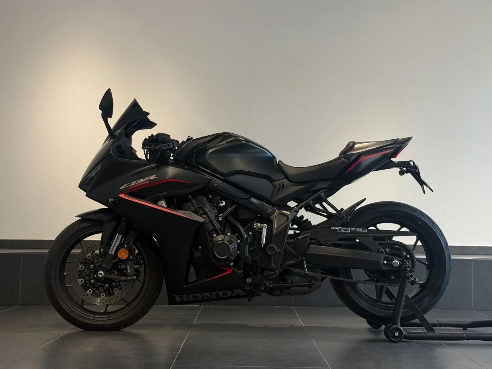 Honda CBR 650 R | E-Clutch | 2. Hand | Scheckheft | A2